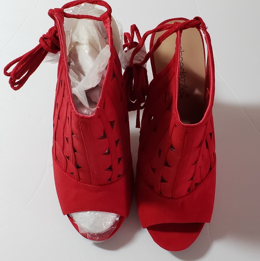 ShoeDazzle “Rachel” Red Color Cut-Out Design Heels